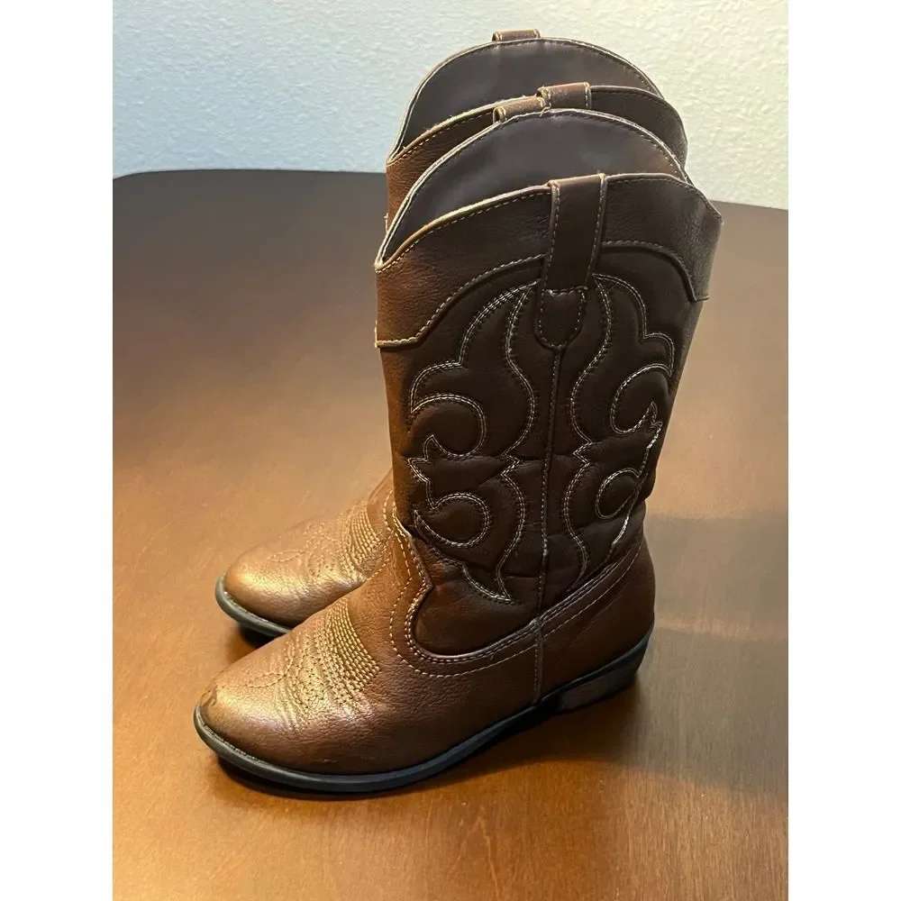 Cat & Jack Cute kids boots size 13‎